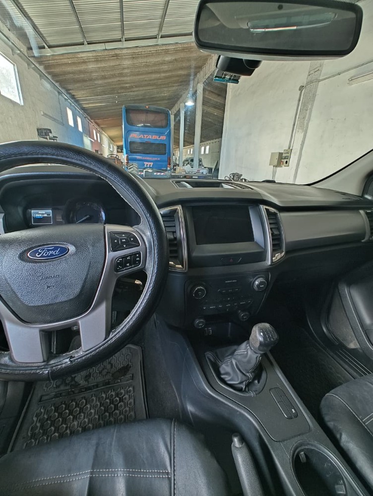 Ford Ranger DC 4x2 XLT 2.5 — foto 12